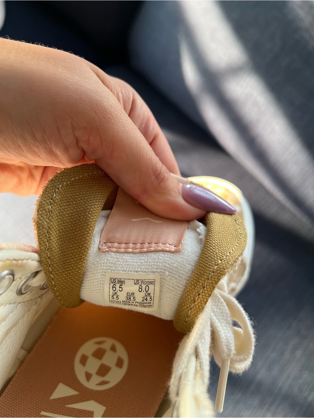 High-Top Women's Vans in Cream and Peach - Picture 5 of 8